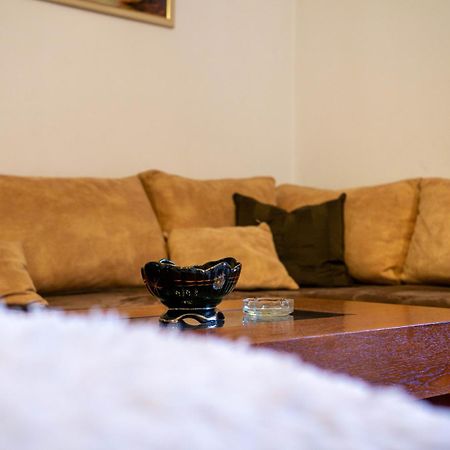 Bllok Bright Private Bedrooms With Private Bathroom On Shared Apartment Tirana Exterior foto
