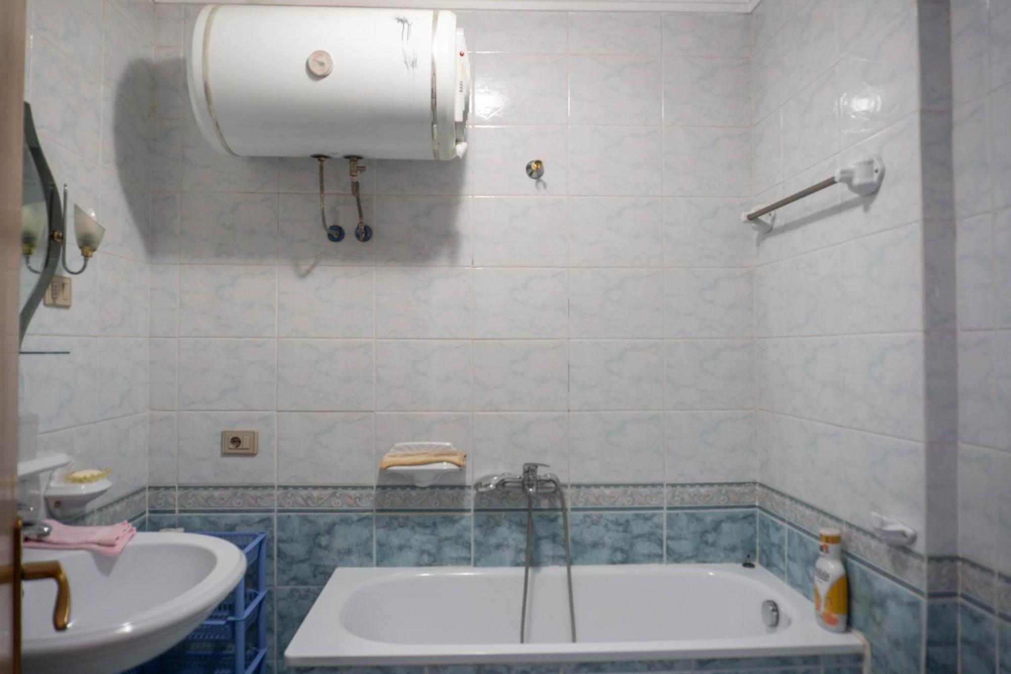 Bllok Bright Private Bedrooms With Private Bathroom On Shared Apartment Tirana Exterior foto