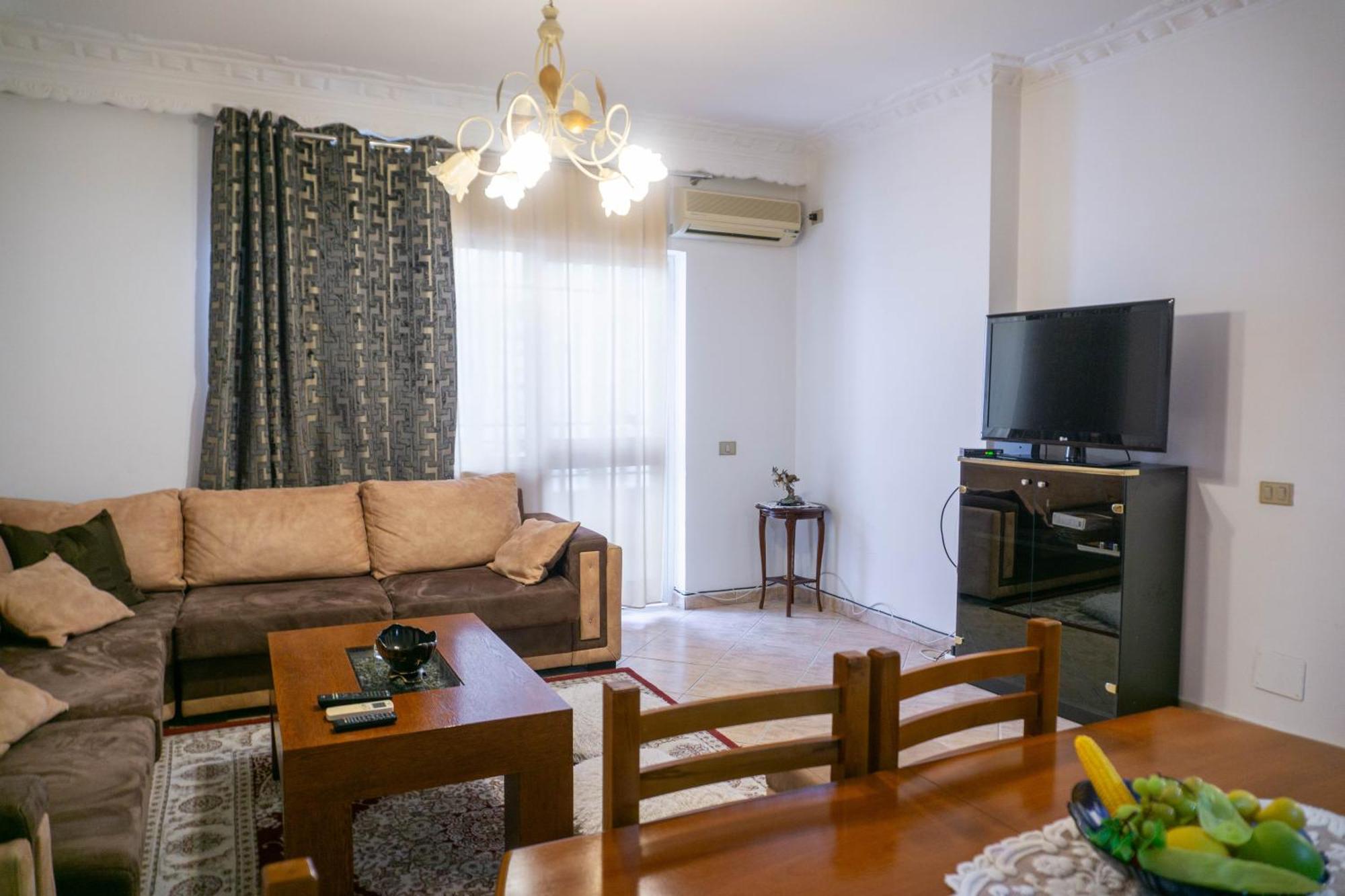 Bllok Bright Private Bedrooms With Private Bathroom On Shared Apartment Tirana Exterior foto